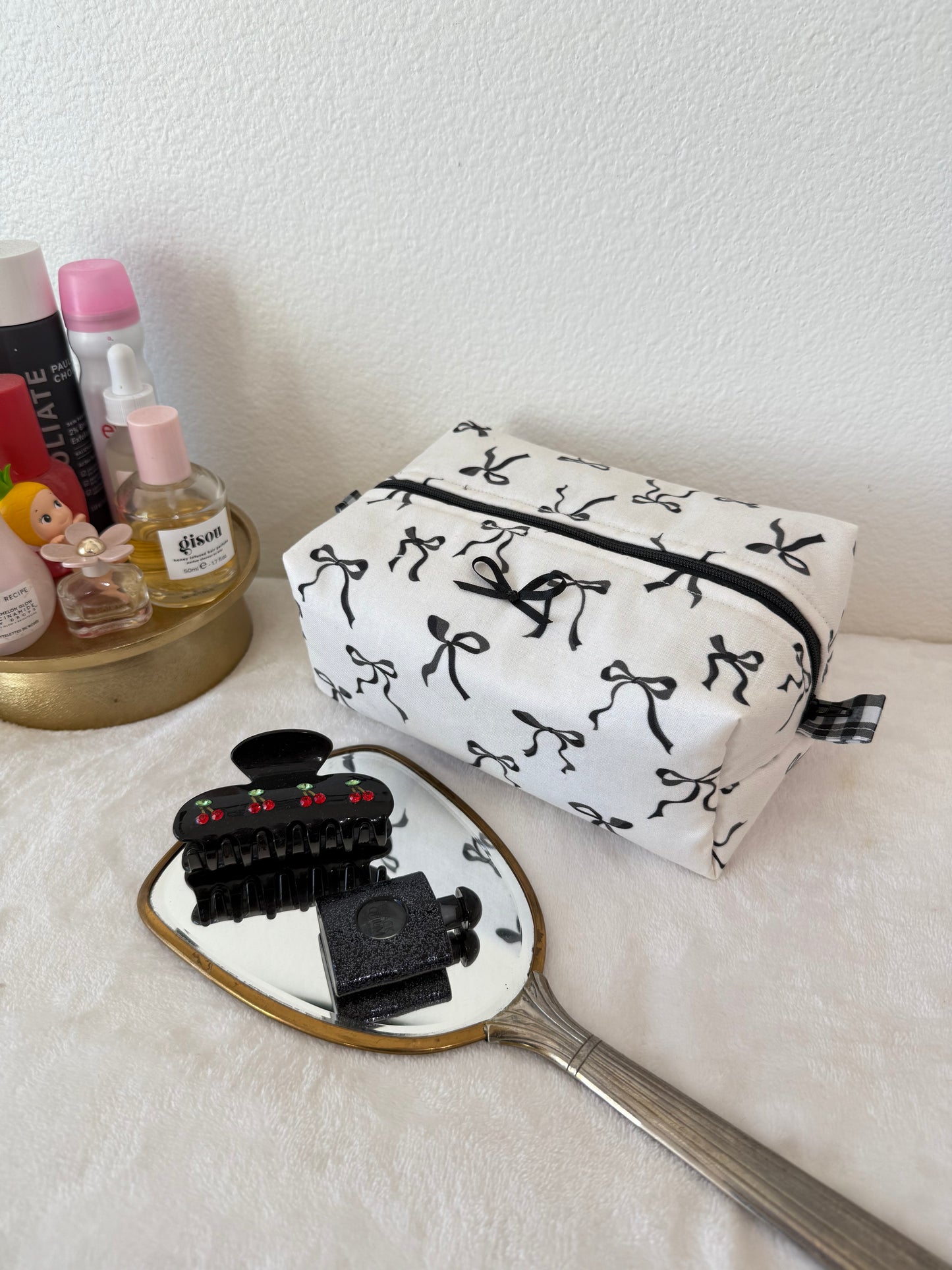 Black Bow Medium Makeup Pouch