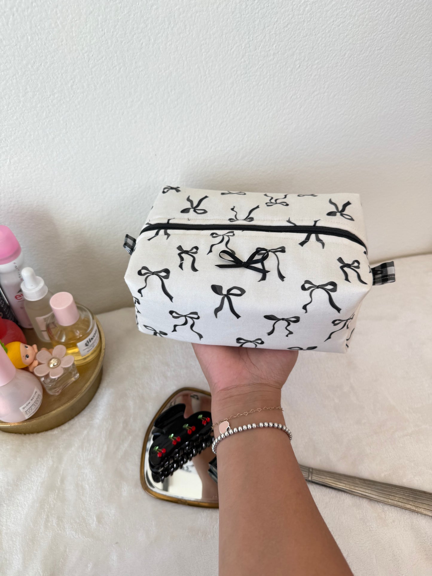 Black Bow Medium Makeup Pouch